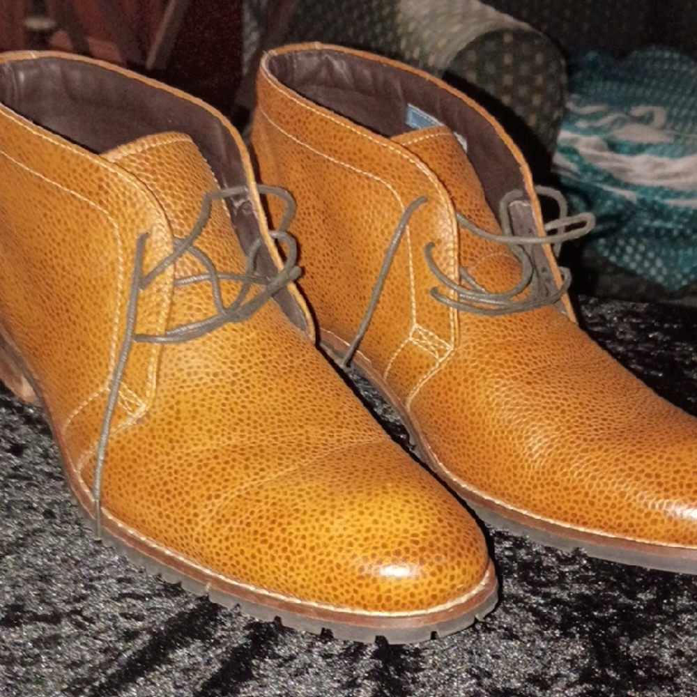 Men's Brown Leather Chukka Boots